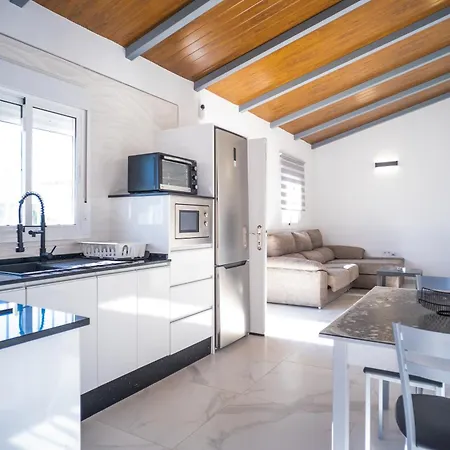 Holiday home Oasis Chalet Con Piscina Privada, Barbacoa Y Garaje *